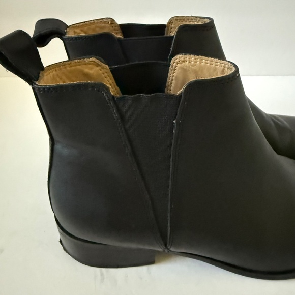 Nisolo Eva Everyday Black Leather Chelsea Boots Size 8 - Picture 4 of 13
